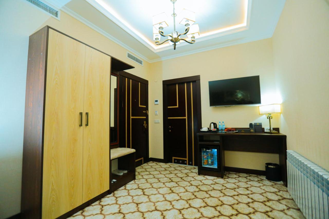 Royal Grand Hotel, Turkistan Extérieur photo